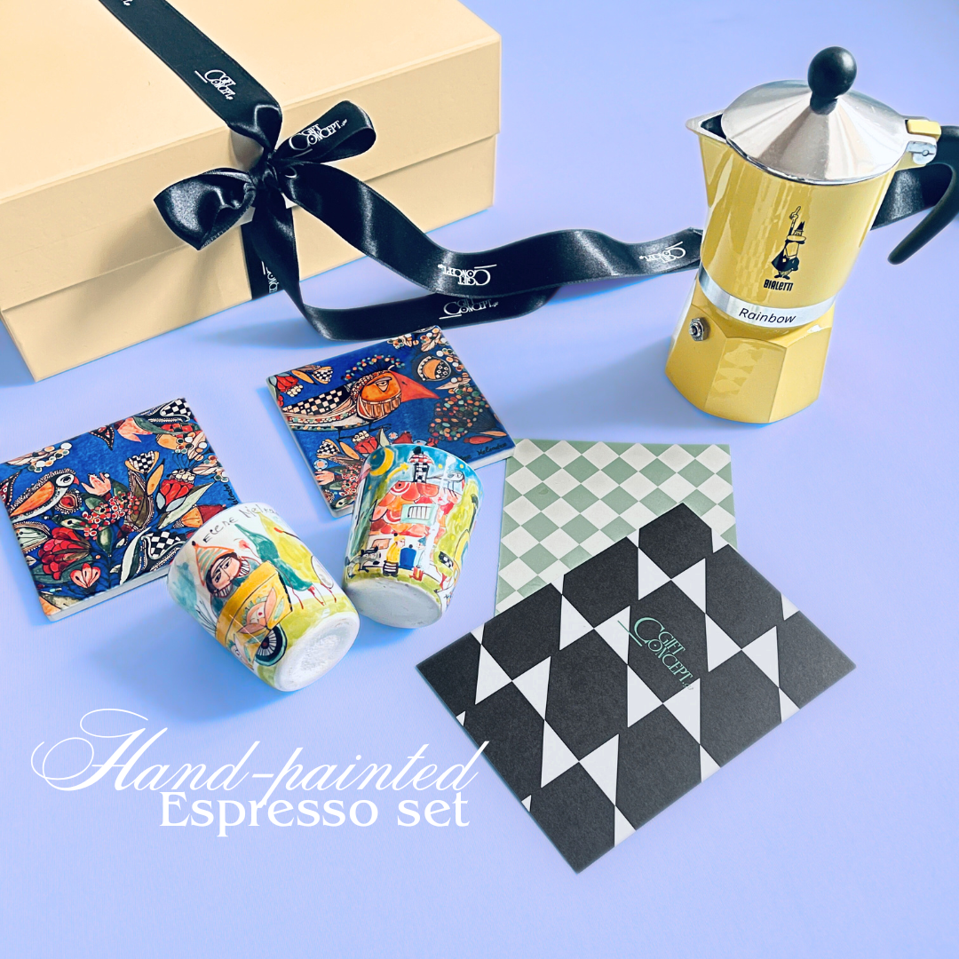 მხატვრული ნამუშევრებისა და ესპრესოს ნაკრები