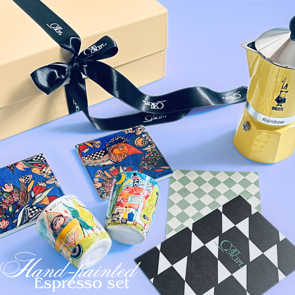 მხატვრული ნამუშევრებისა და ესპრესოს ნაკრები