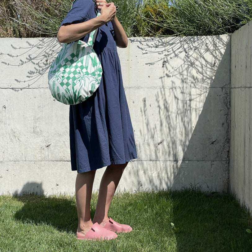 ID Vision Velvet Round Bag